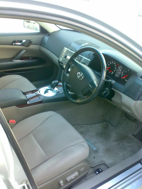 2005 Toyota Mark X