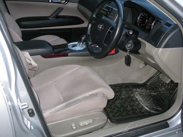 2005 Toyota Mark X