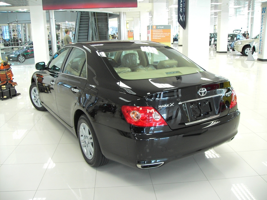 2005 Toyota Mark X Photos