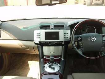 2005 Toyota Mark X Pictures