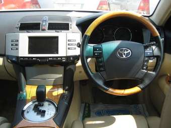 2005 Toyota Mark X Pictures