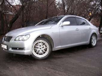 2005 Toyota Mark X Pics