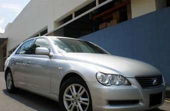 2005 Toyota Mark X Pictures