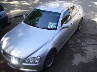 2005 Toyota Mark X Pictures