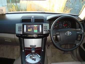 2005 Toyota Mark X Photos