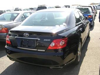 2005 Toyota Mark X Pics