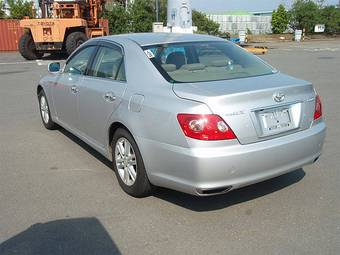 2005 Toyota Mark X Pictures