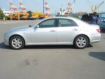 2005 Toyota Mark X Pics