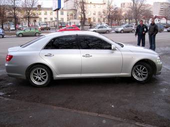 2005 Toyota Mark X Pictures