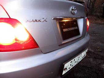 2005 Toyota Mark X Pictures