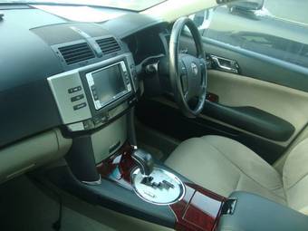 2005 Toyota Mark X Pictures