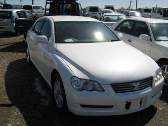 2005 Toyota Mark X Pics