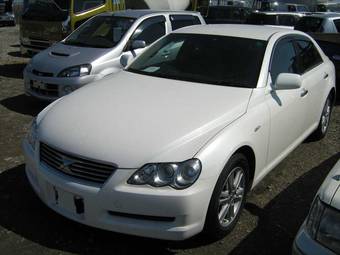 2005 Toyota Mark X Pictures