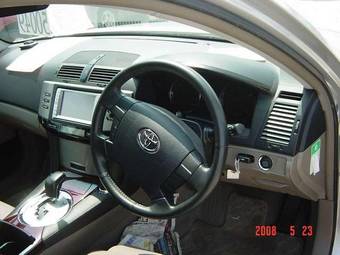 2005 Toyota Mark X Pictures