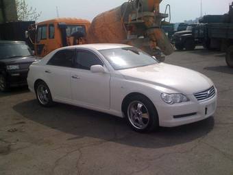 2005 Toyota Mark X Pictures