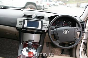 2005 Toyota Mark X Pictures