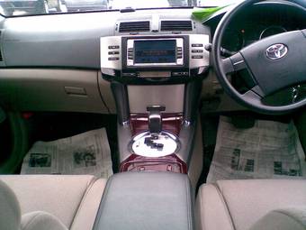 2005 Toyota Mark X Pictures