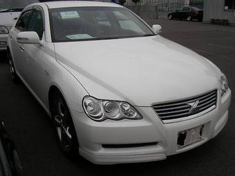 2005 Toyota Mark X Pictures