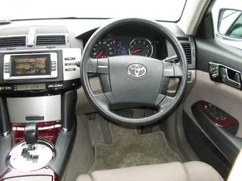 2005 Toyota Mark X Pictures