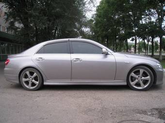 2005 Toyota Mark X Pictures