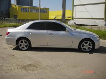 2005 Toyota Mark X Pictures