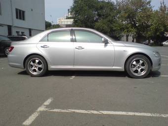 2005 Toyota Mark X Pictures