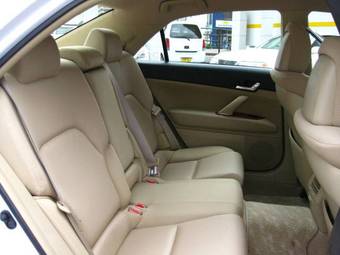 2006 Toyota Mark X Pics