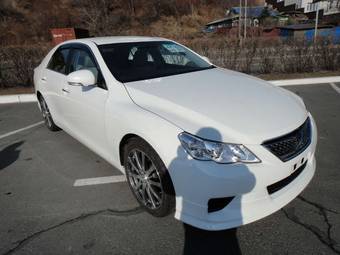 2010 Toyota Mark X Pictures