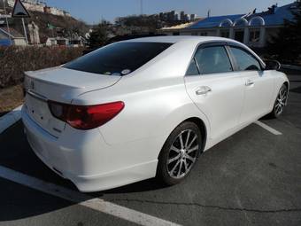 2010 Toyota Mark X Photos