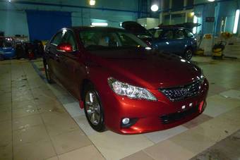2010 Toyota Mark X Pictures