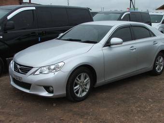 2010 Toyota Mark X Photos