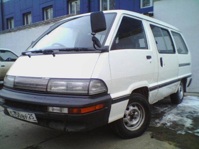 1989 Toyota Master Ace Surf