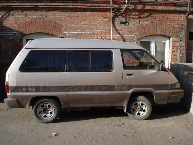 1989 Toyota Master Ace Surf