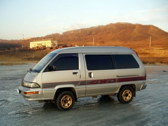 1990 Toyota Master Ace Surf