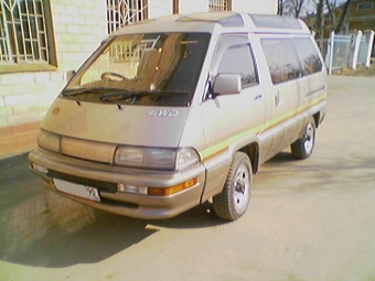 1990 Toyota Master Ace Surf