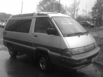 1990 Toyota Master Ace Surf