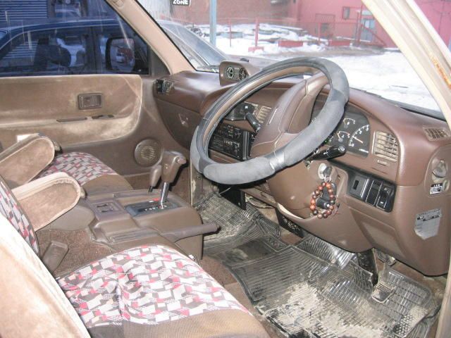 1990 Toyota Master Ace Surf