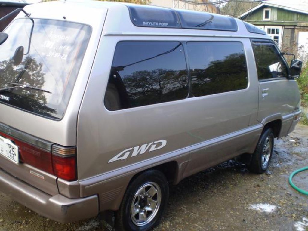 1991 Toyota Master Ace Surf