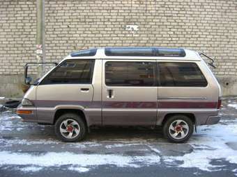 1991 Toyota Master Ace Surf