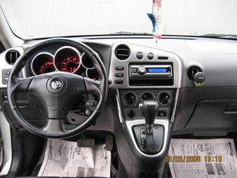 2003 Toyota Matrix Photos