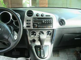 2003 Toyota Matrix Photos