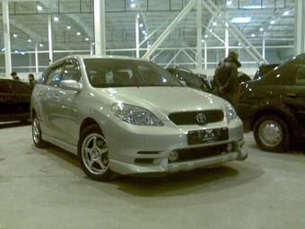 2004 Toyota Matrix Images