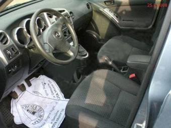 2004 Toyota Matrix Photos