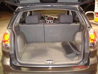 2004 Toyota Matrix Photos