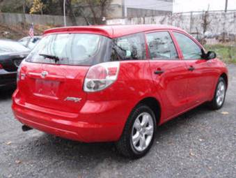 2004 Toyota Matrix Photos