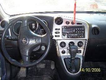 2004 Toyota Matrix Pictures