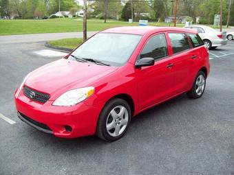 2004 Toyota Matrix Photos