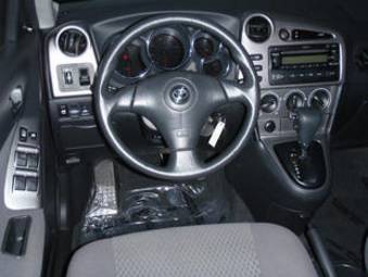 2004 Toyota Matrix Photos