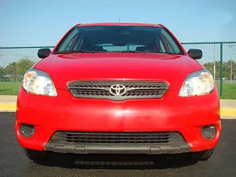 2004 Toyota Matrix Pictures