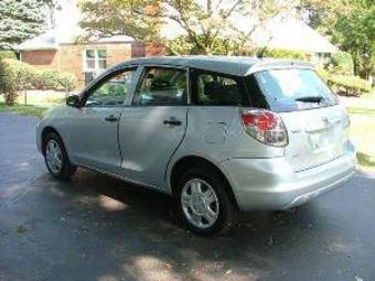 2005 Toyota Matrix Photos